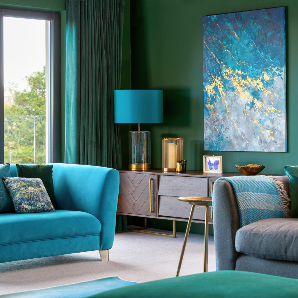 Trending Dark Green Wall Colors and It's Combinations