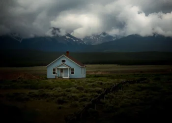 House in middle of land
