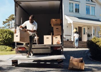 How to manage stress-free relocation?