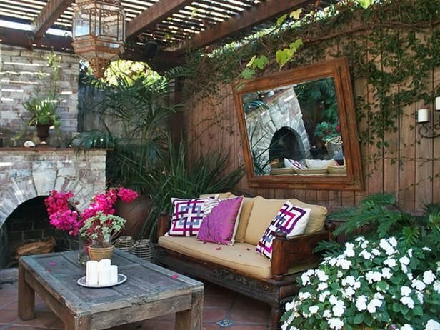 Deck Decorating Ideas with mirror