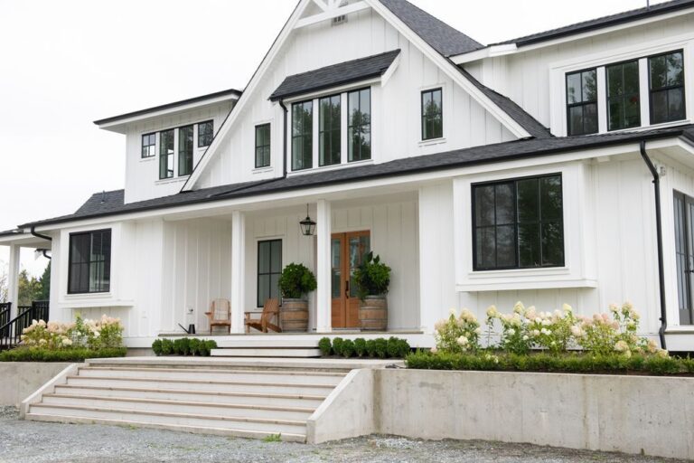 22 Inspiring Exterior House Colors With Black Windows