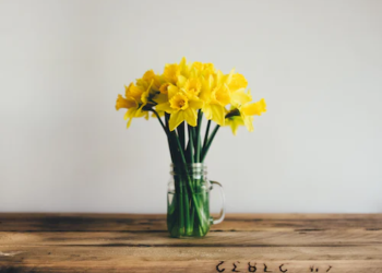 A flower pot placed on the table